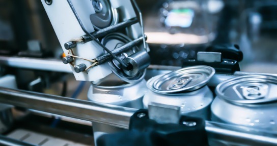 the-conveyor-belt-of-beer-cans-the-process-of-pouring-an-alcoholic-picture-id1287421285 (9) undercover gassing